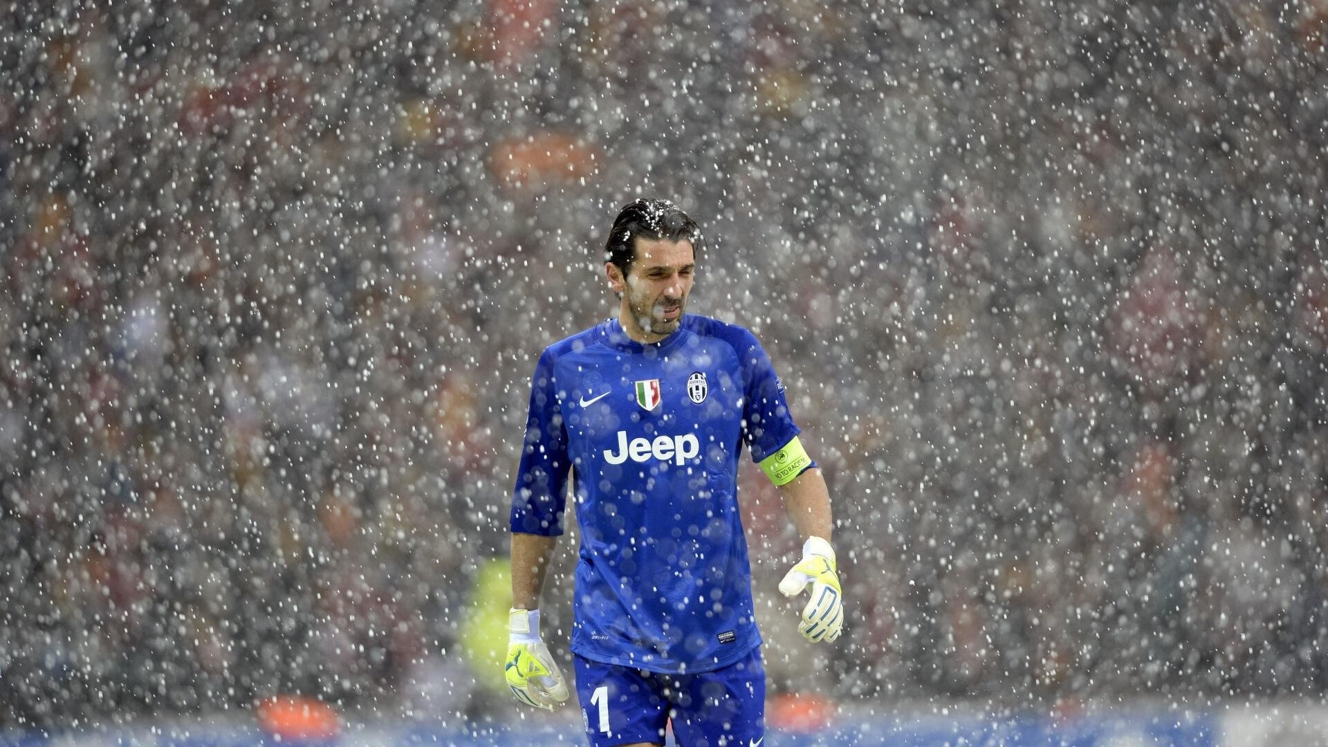 曼联锋线多点开花,球队进攻焕然一新,曼联巅峰有多强